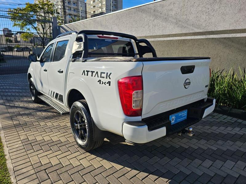 Nissan Frontier Attack 23 Biturbo 4X4 Automático - foto 6