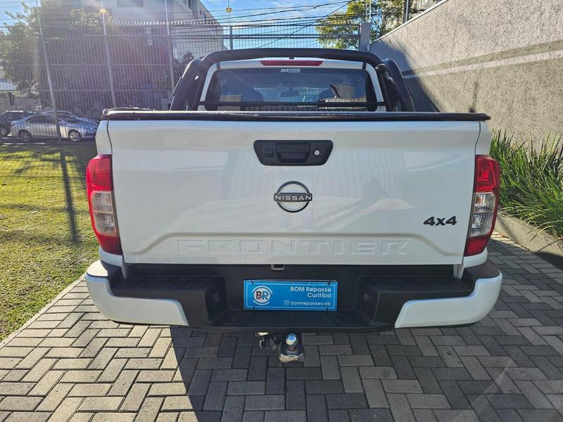 Nissan Frontier Attack 23 Biturbo 4X4 Automático - foto 5