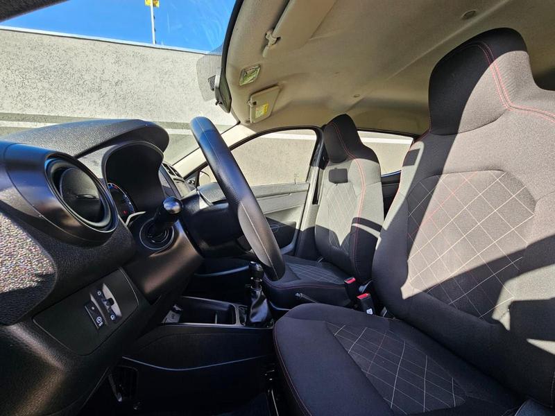 Renault Kwid Zen 1.0 Flex 12V 5P - foto 9