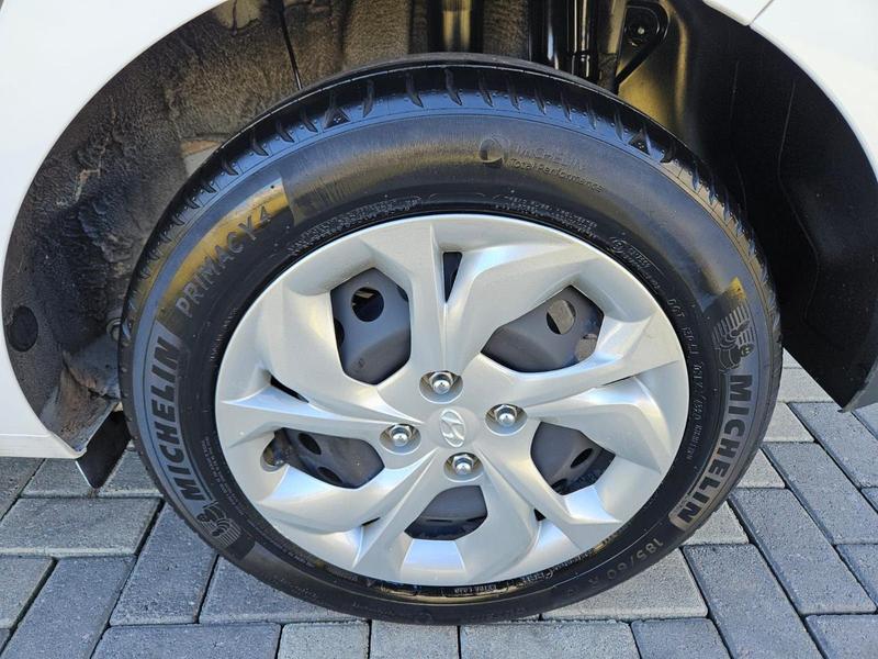 Hyundai HB20 Comfort Plus 1.0 Flex 12V Mec - foto 14