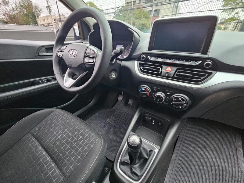 Hyundai HB20 Comfort Plus 1.0 Flex 12V Mec - foto 8