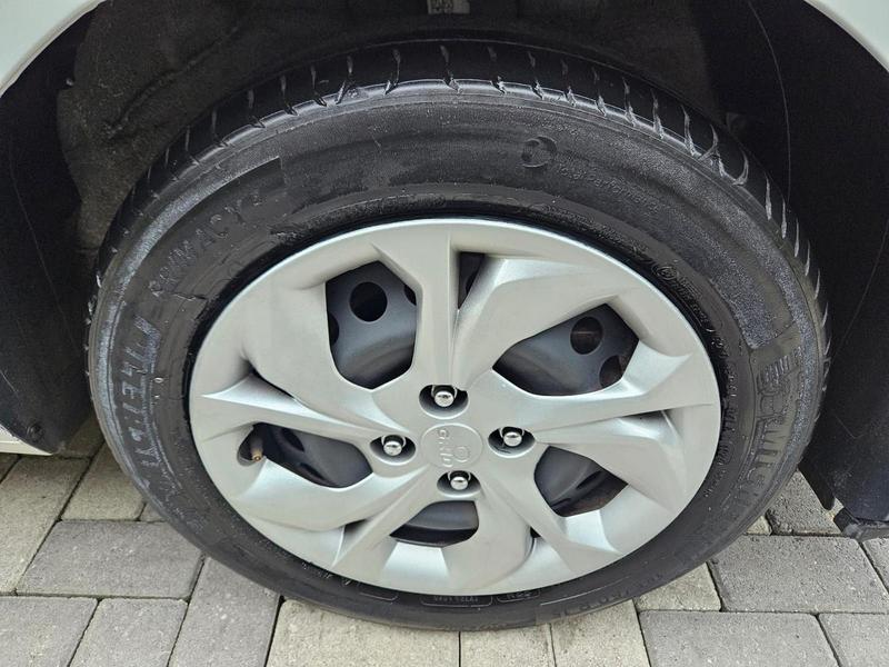 Hyundai HB20 Comfort Plus 1.0 Flex 12V Mec - foto 13