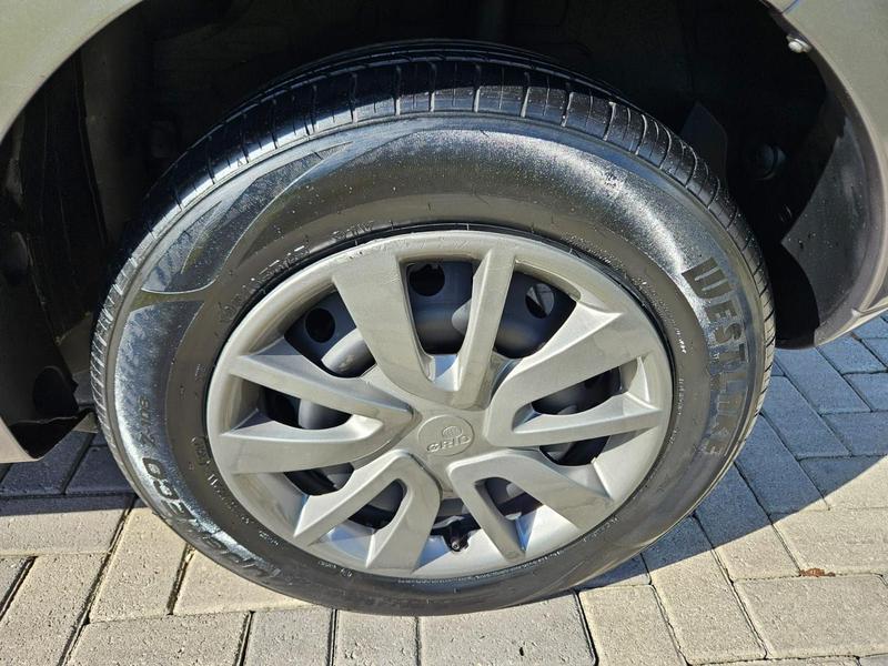Renault Sandero Life Flex 1.0 12V 5P Mec. - foto 16
