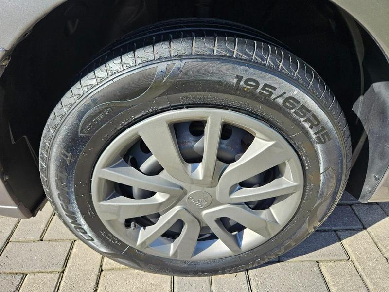 Renault Sandero Life Flex 1.0 12V 5P Mec. - foto 14