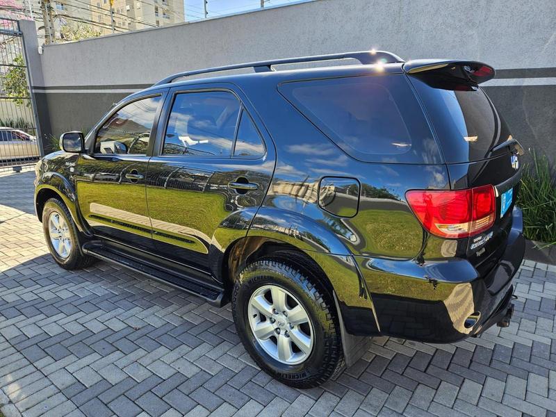 Toyota SW4 Srv 4X4 - foto 6