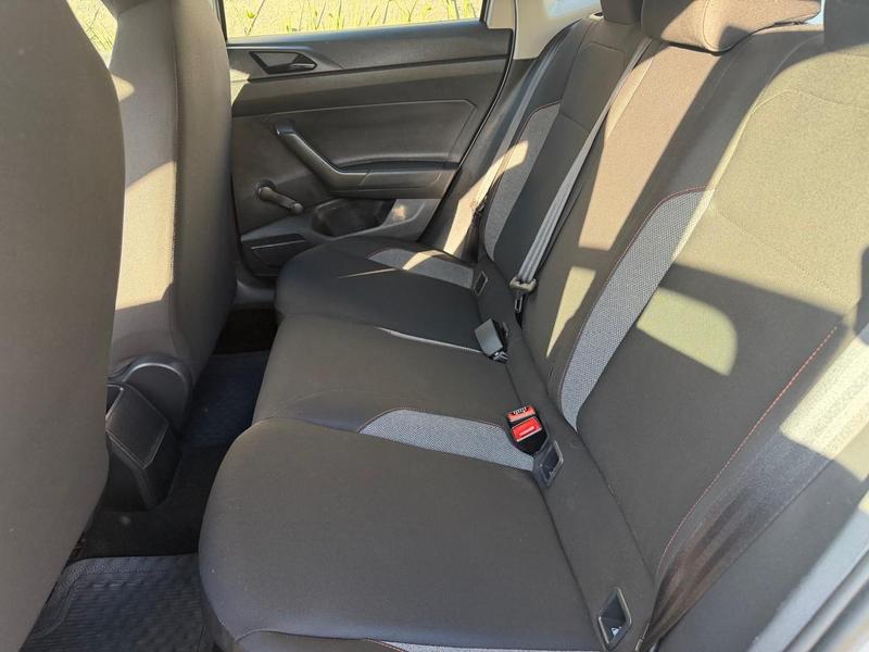 Volkswagen Polo Track 1.0 Flex 12V 5P - foto 9