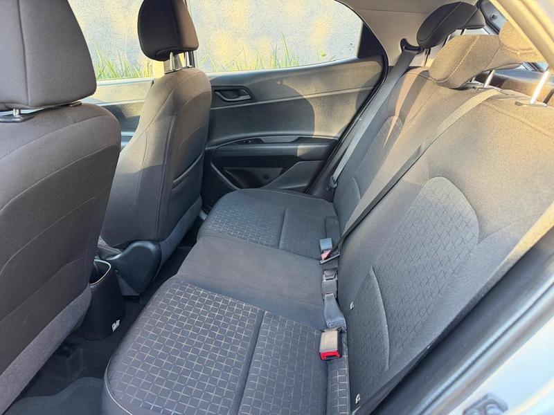 Hyundai HB20 Comfort Plus 1.0 Tb Flex 12V Automático - foto 8