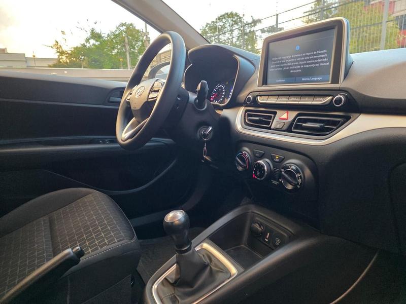 Hyundai HB20 Comfort Plus 1.0 Flex 12V Mec - foto 8