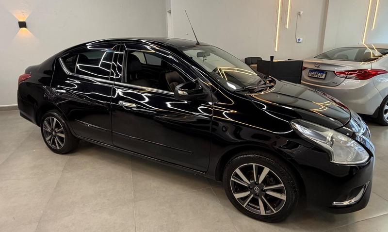 Nissan Versa 16sl CVT - foto 3