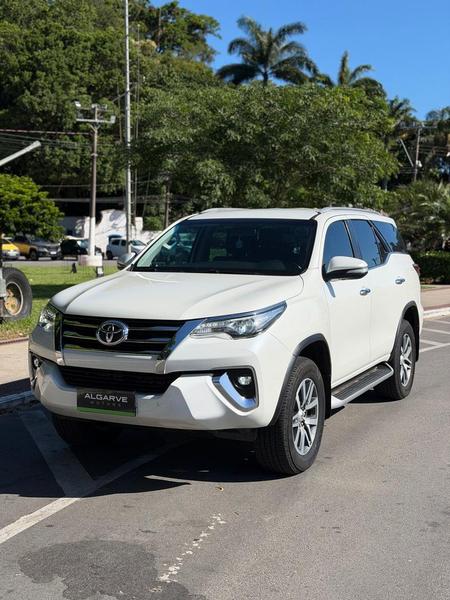 TOYOTA HILUX SWSRXA4FG